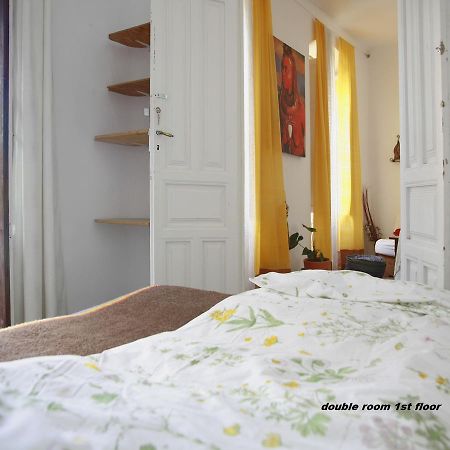 Ananda'S Mundo Guest House Orgiva Bagian luar foto