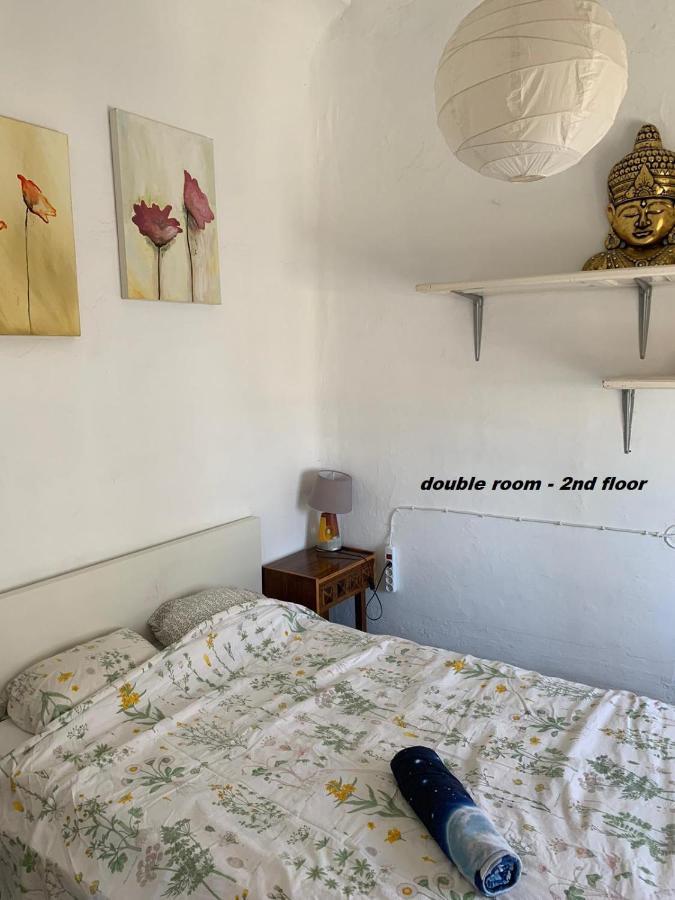 Ananda'S Mundo Guest House Orgiva Bagian luar foto